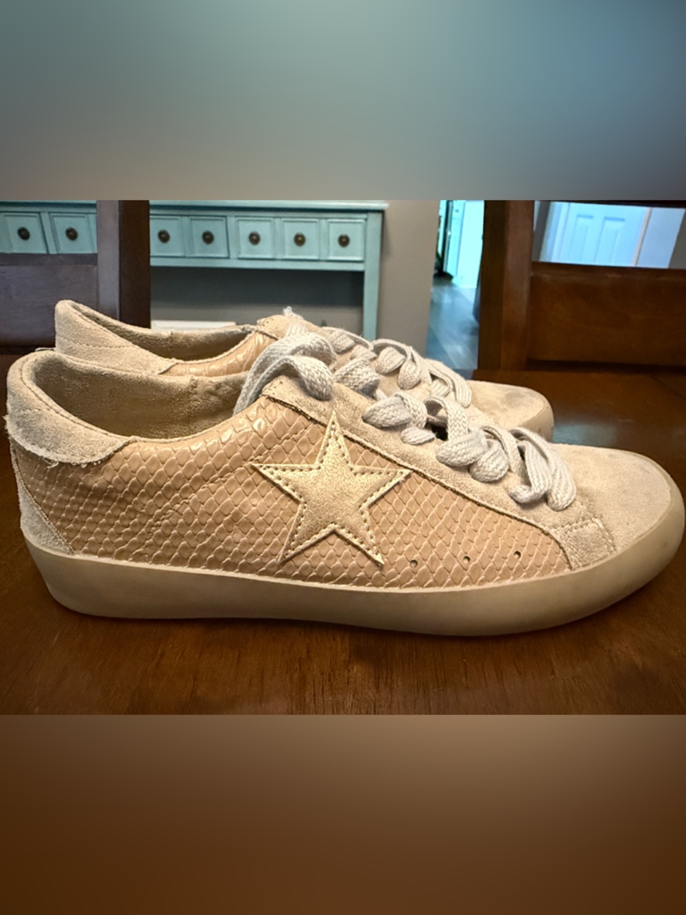ShuShop Beige Star-Detail Women’s Sneakers